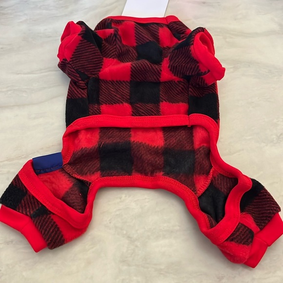 Frisco Dog Plush Cozy Fleeze PJs. Red Plaid. Medium NWT! - Picture 3 of 5
